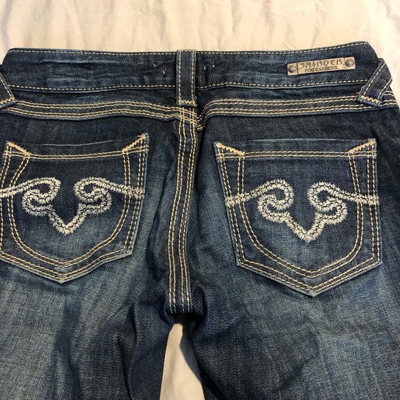 Express barely boot jeans size 4 - Picture 5 of 5